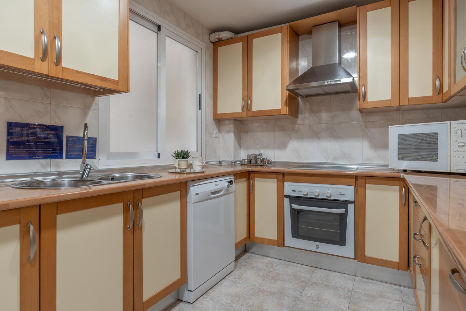 Apartment Tuguest Gran Via 42